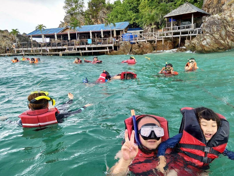 Private Phi Phi & Khai island