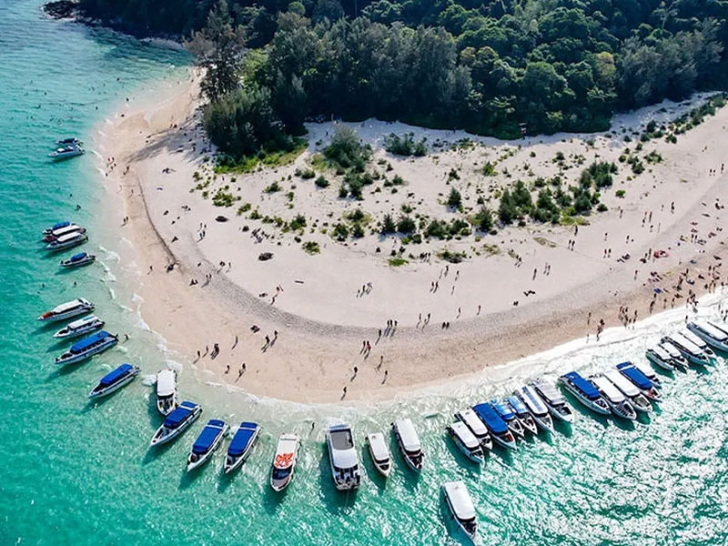 Private Phi Phi & Bamboo Island